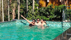 Silent Estate Stay With Pool